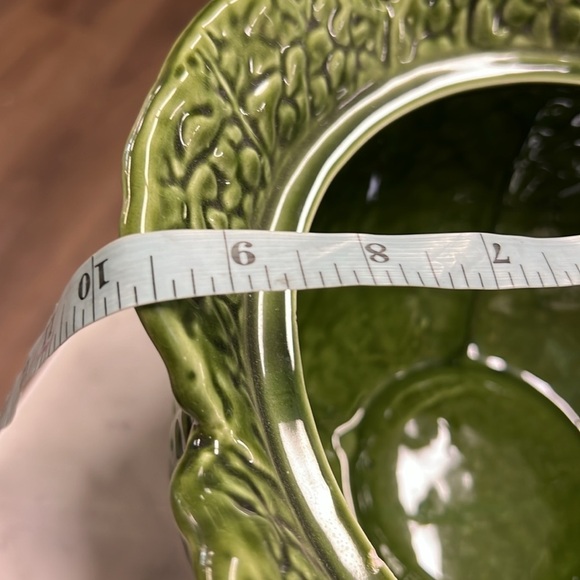 Cabbage Leaf Tureen Set. Tureen, Lid, Ladle, Four Bowls. Ceramic from Portugal - Picture 4 of 15